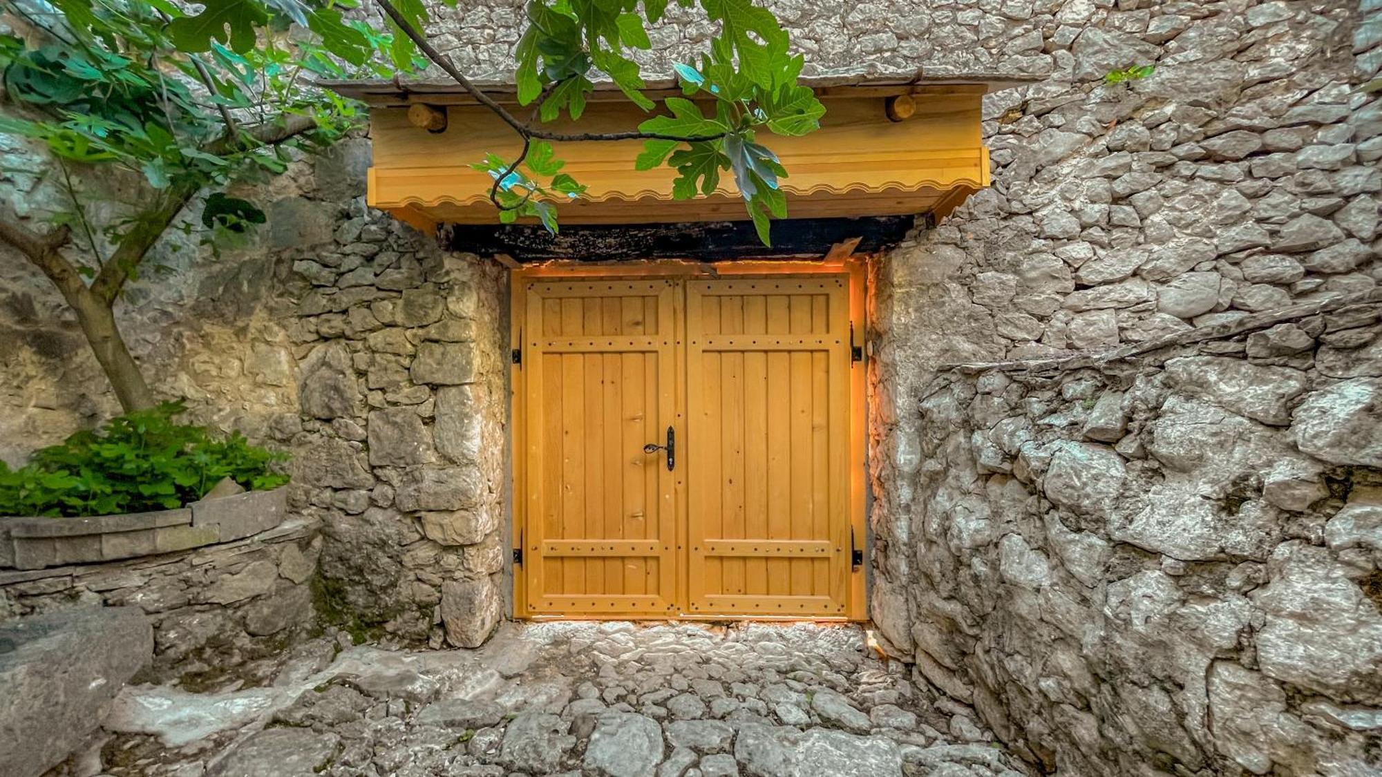 Villa Historic Pocitelj With Pool And Incredible Views On The River And Landmarks Luaran gambar